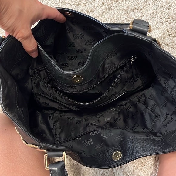 Michael Kors Black Leather Handbag - Picture 2 of 11
